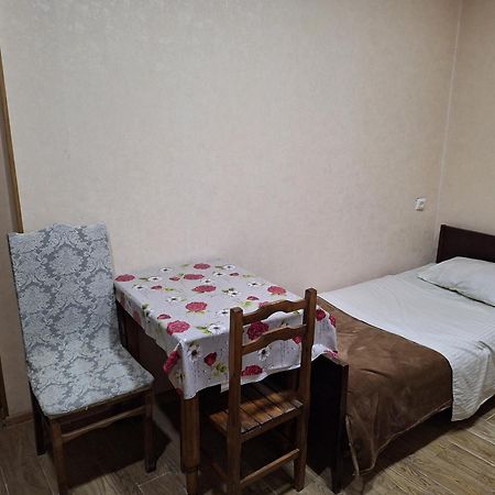 Guest House 15A Kutaisi Esterno foto