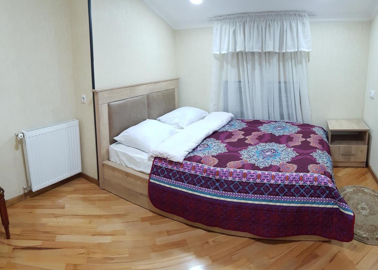 Guest House 15A Kutaisi Esterno foto