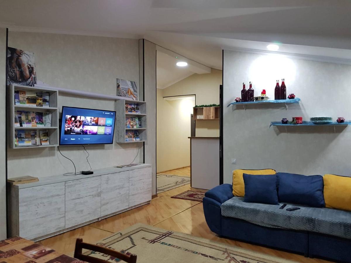 Guest House 15A Kutaisi Esterno foto