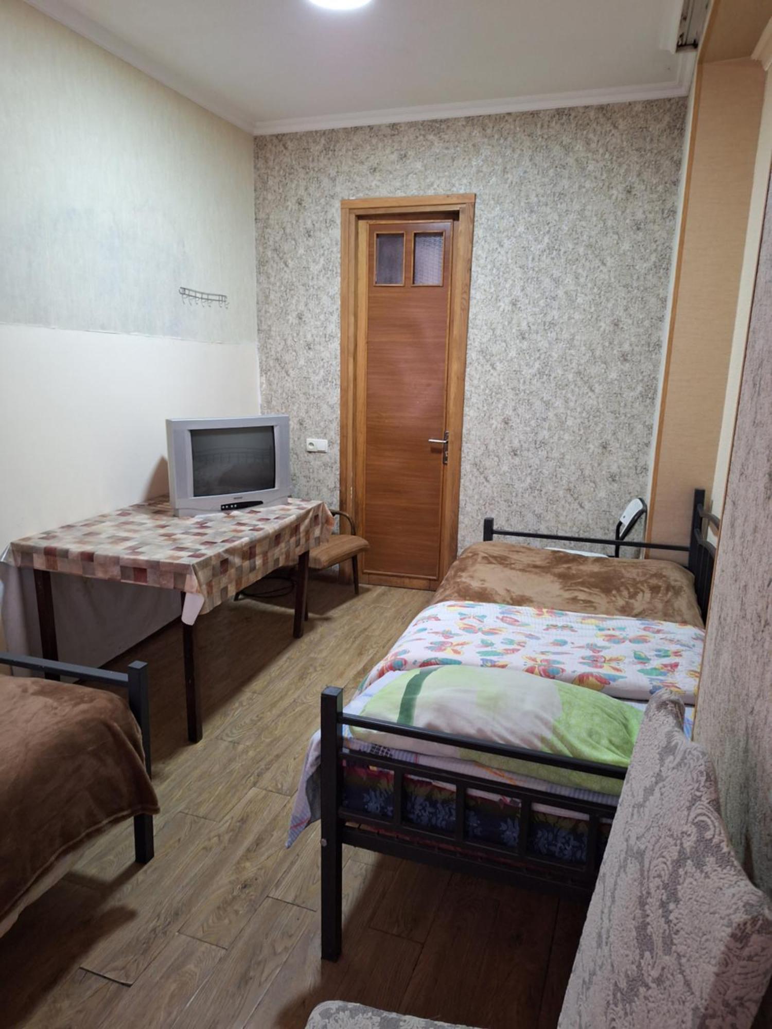 Guest House 15A Kutaisi Esterno foto