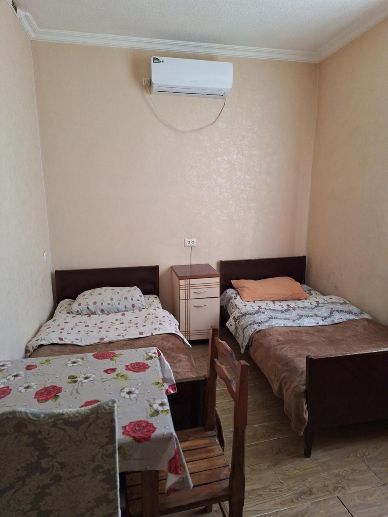 Guest House 15A Kutaisi Esterno foto