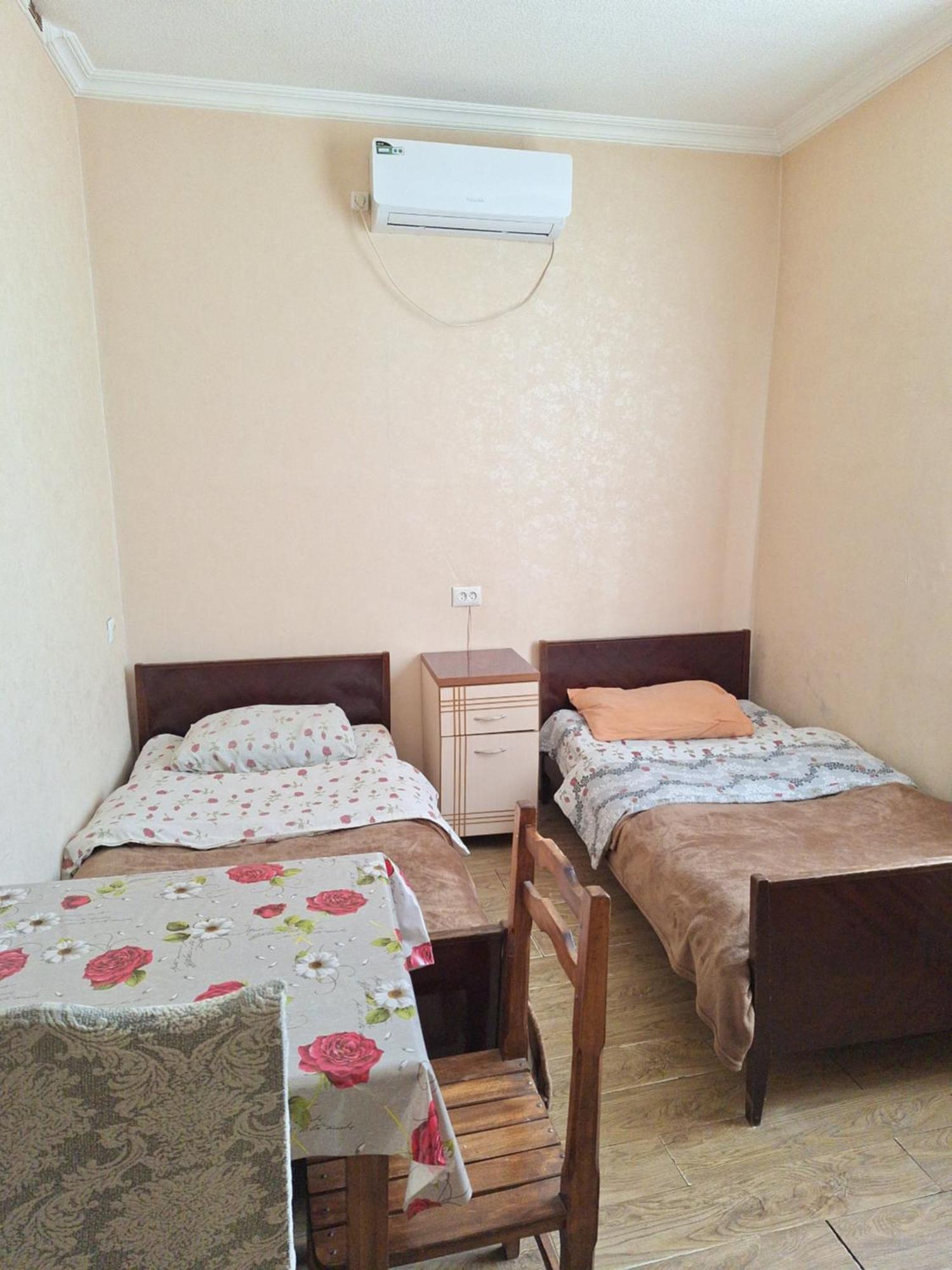 Guest House 15A Kutaisi Esterno foto