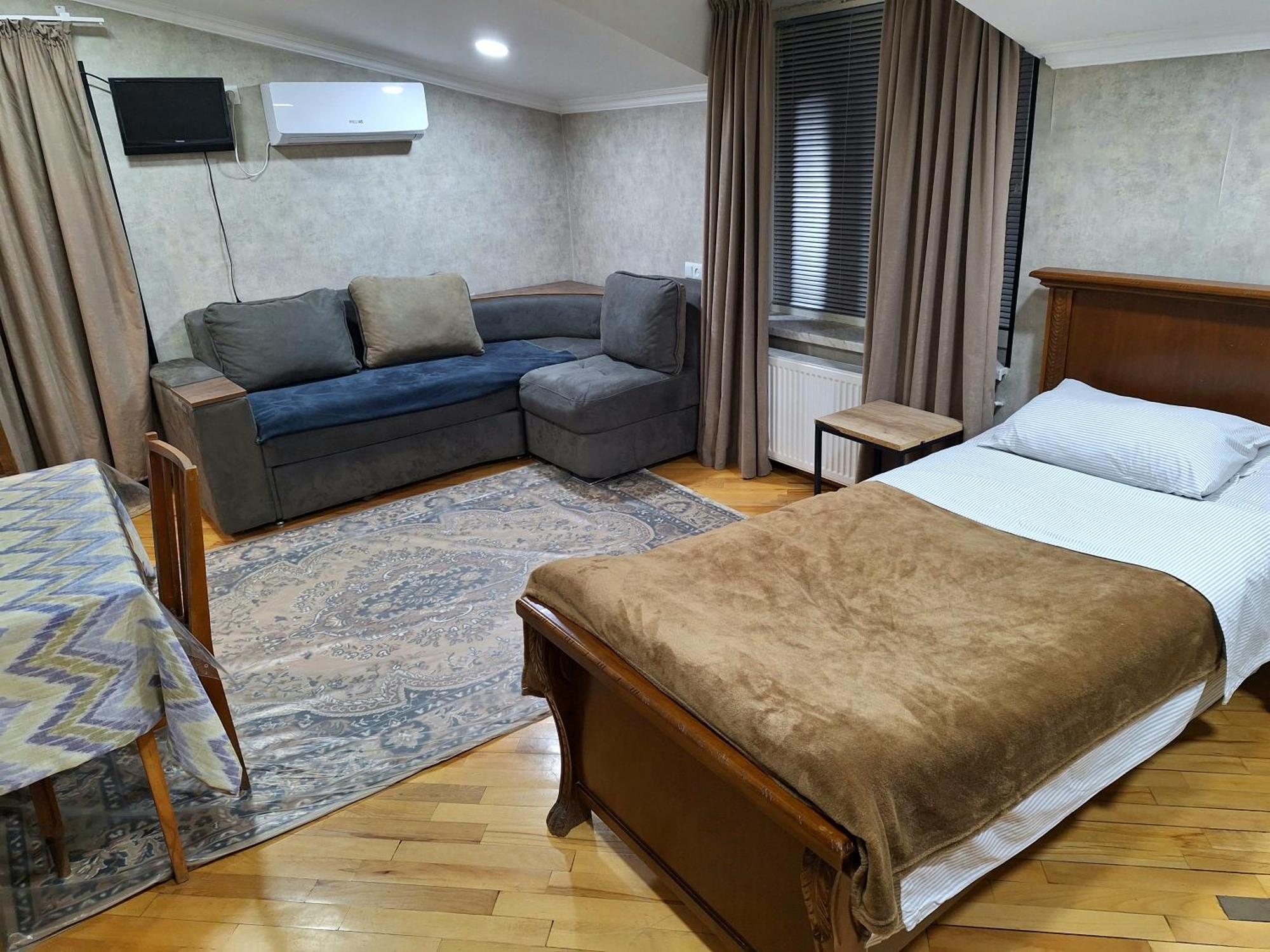 Guest House 15A Kutaisi Esterno foto